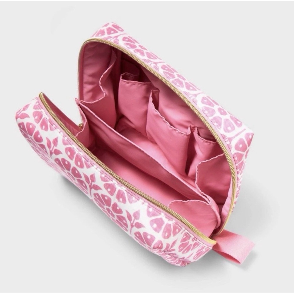 Roller Rabbit X Target Pink Patterned Cosmetic Pouch NEW - Picture 2 of 3